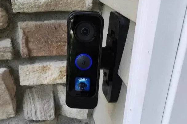 Adjustable 90° Degree swivel Mount for Video Doorbells | Side Wall Solution