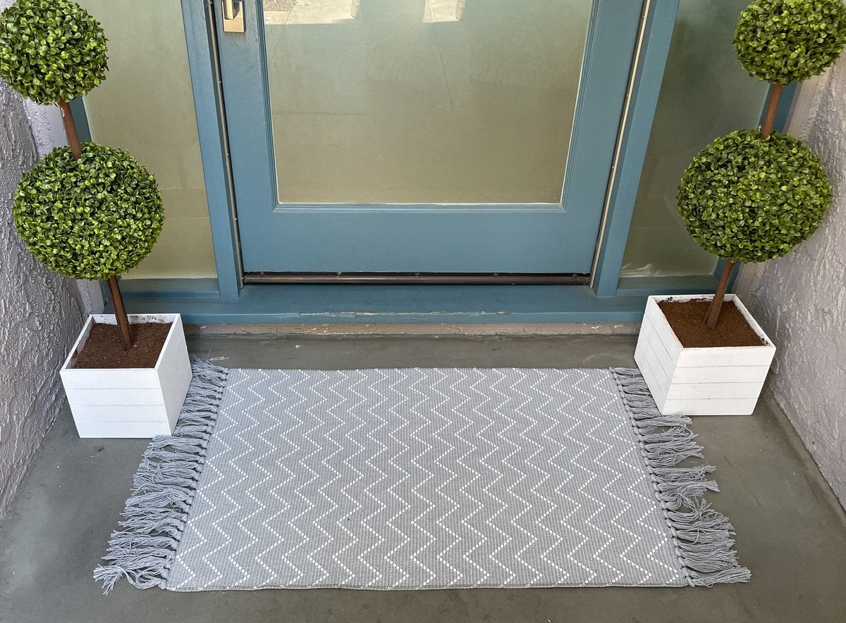 Grey and White Geometric Accent Rug