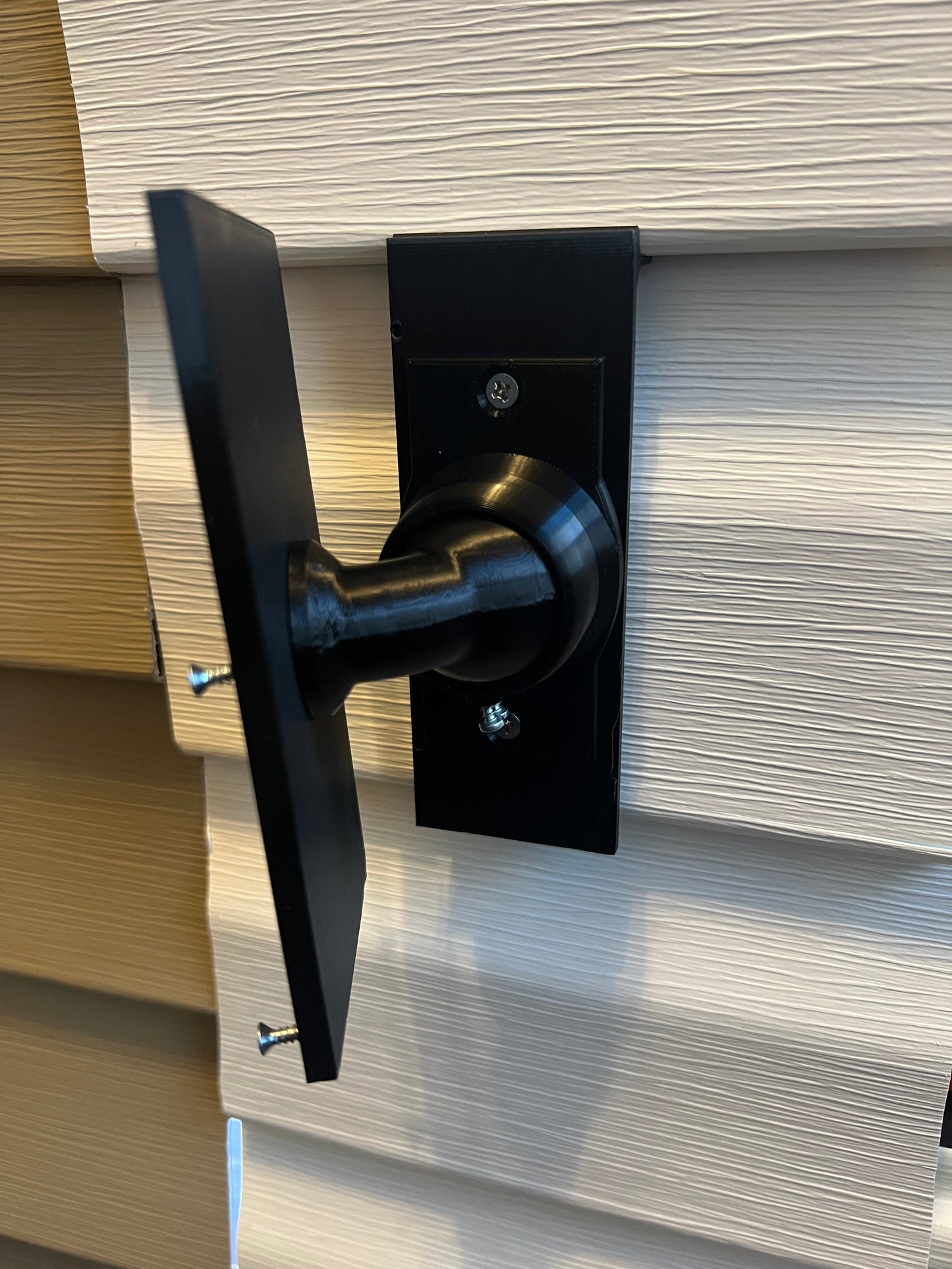 No-Drill Adjustable Vinyl Siding Mount for Video Doorbells | Universal Fit Mount