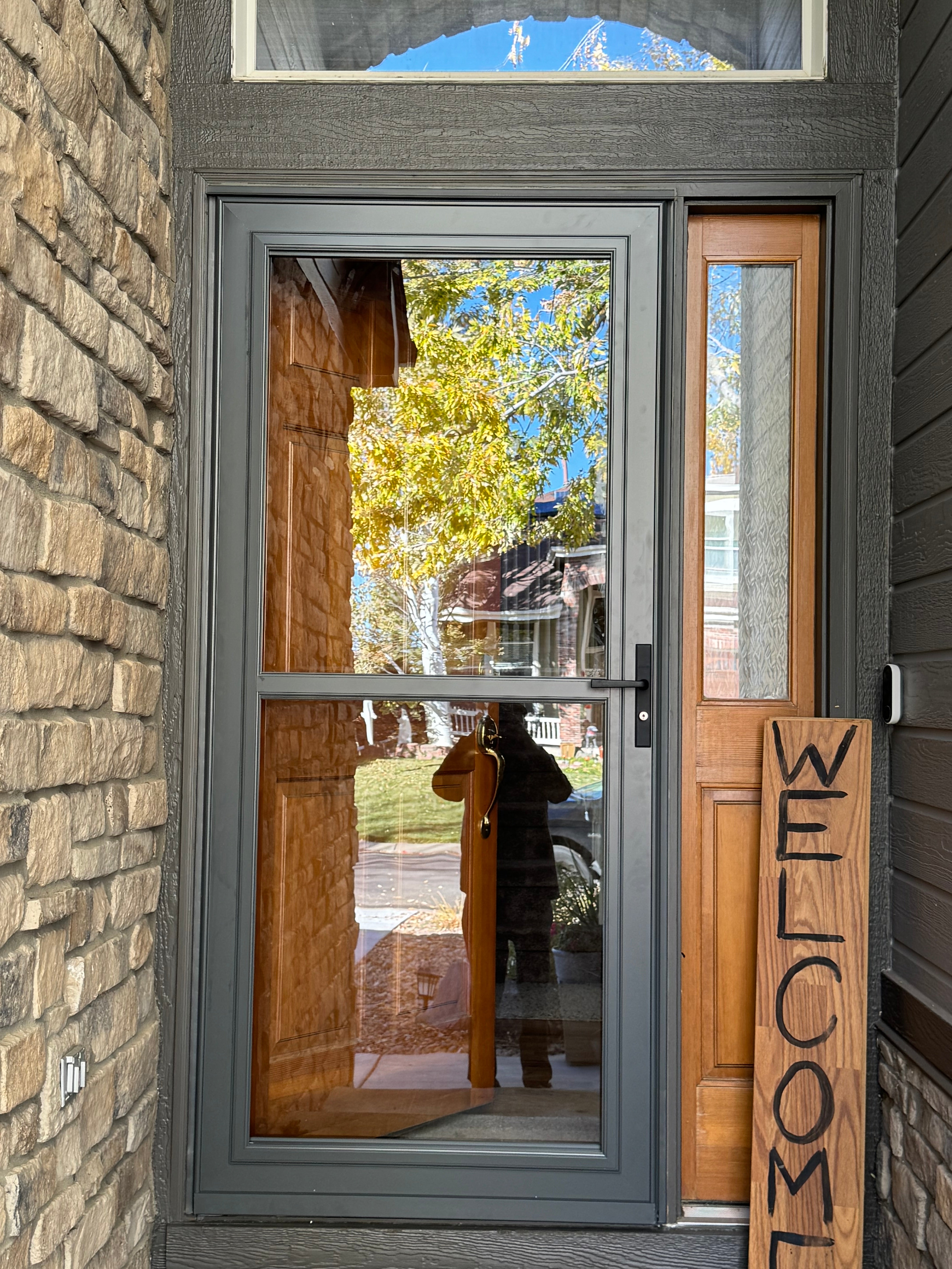Storm Door Guy | Larson Easy Vent - OVERSIZED